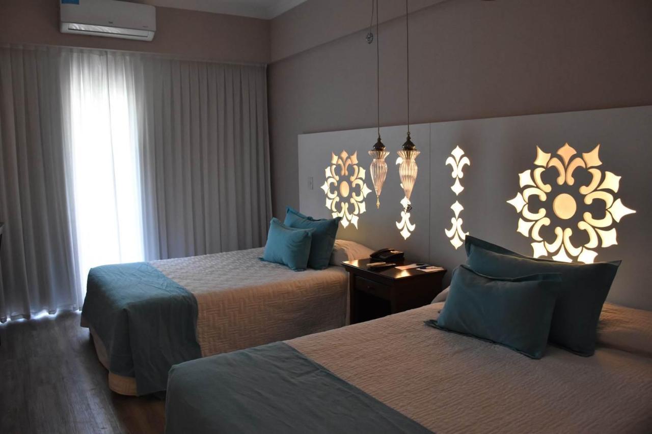 Howard Johnson Pilar Resort Spa & Convention Center Экстерьер фото