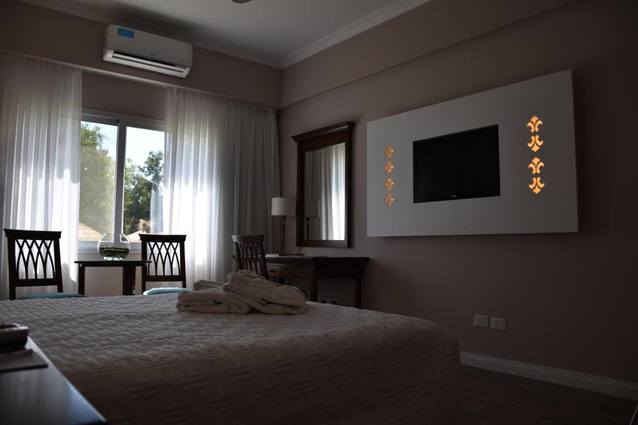 Howard Johnson Pilar Resort Spa & Convention Center Экстерьер фото
